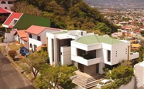 Hostal Casa Marluí San José